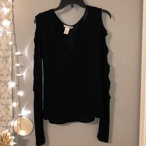 Black sweater w/ slit arms
